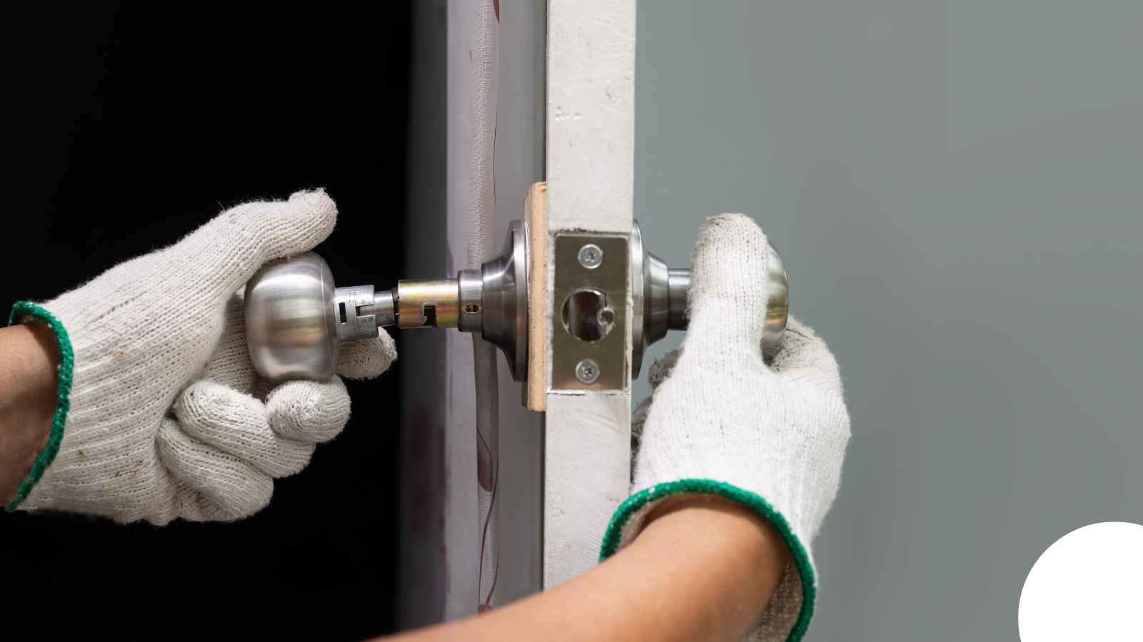 Locksmith in Miami, FL — Ryan High Security Lock Installation Locksmith in Miami, FL — Ryan High Security Lock Installation