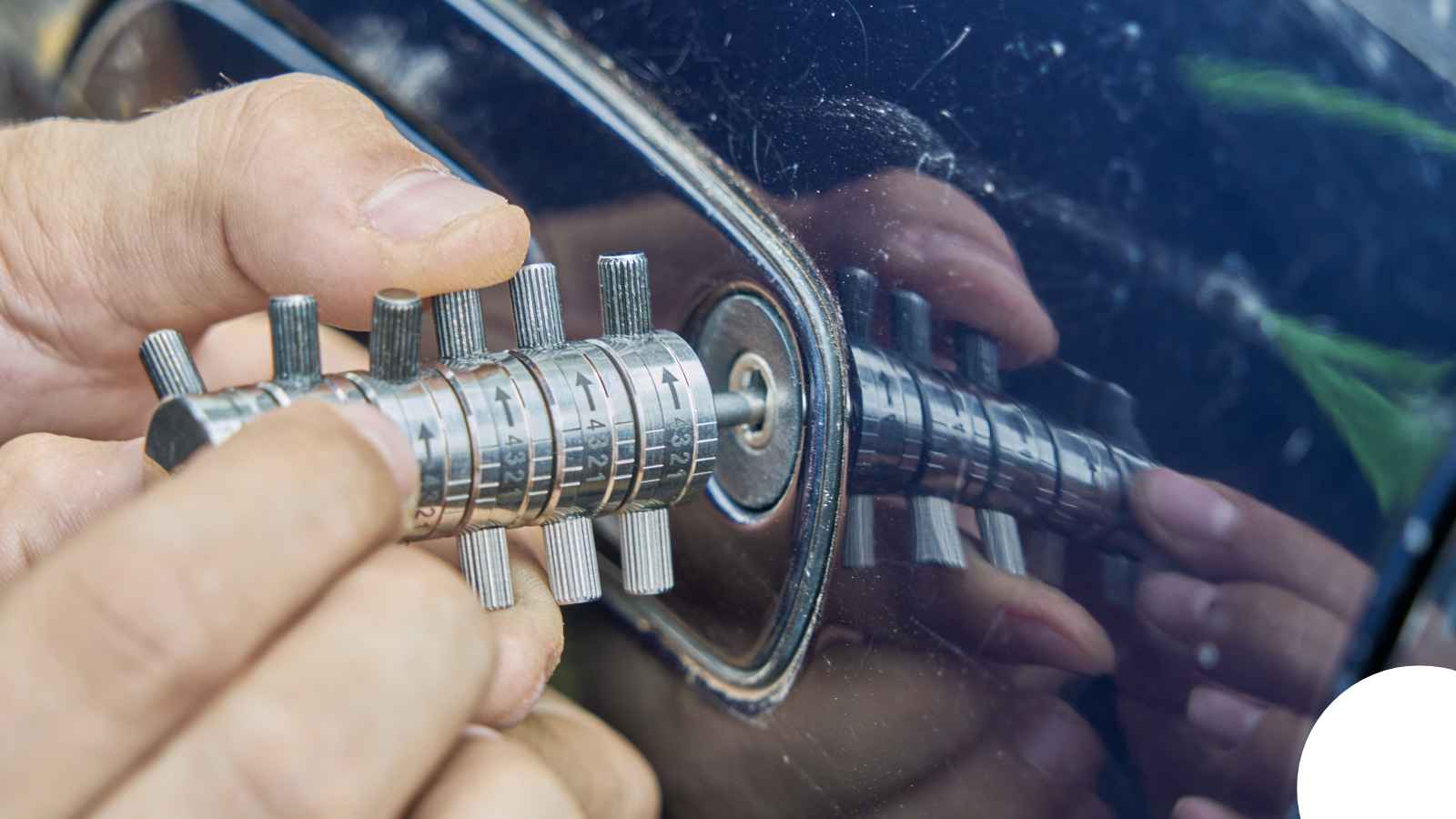 Locksmith in Miami, FL — Ryan High Security Lock Installation Locksmith in Miami, FL — Ryan High Security Lock Installation