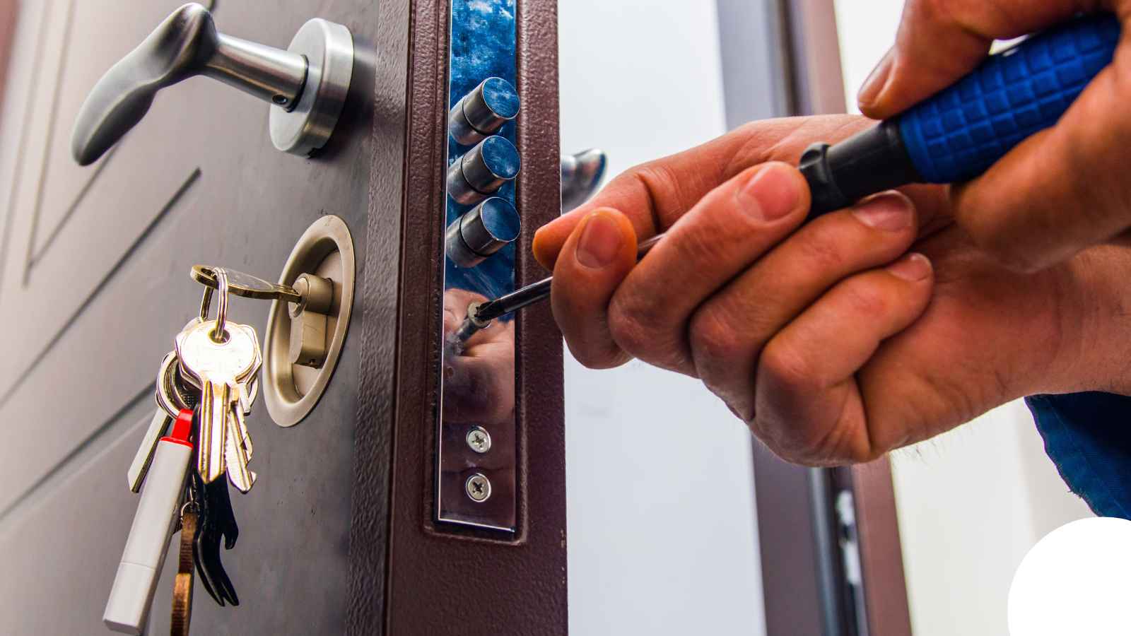 Locksmith in Miami, FL — Ryan High Security Lock Installation Locksmith in Miami, FL — Ryan High Security Lock Installation