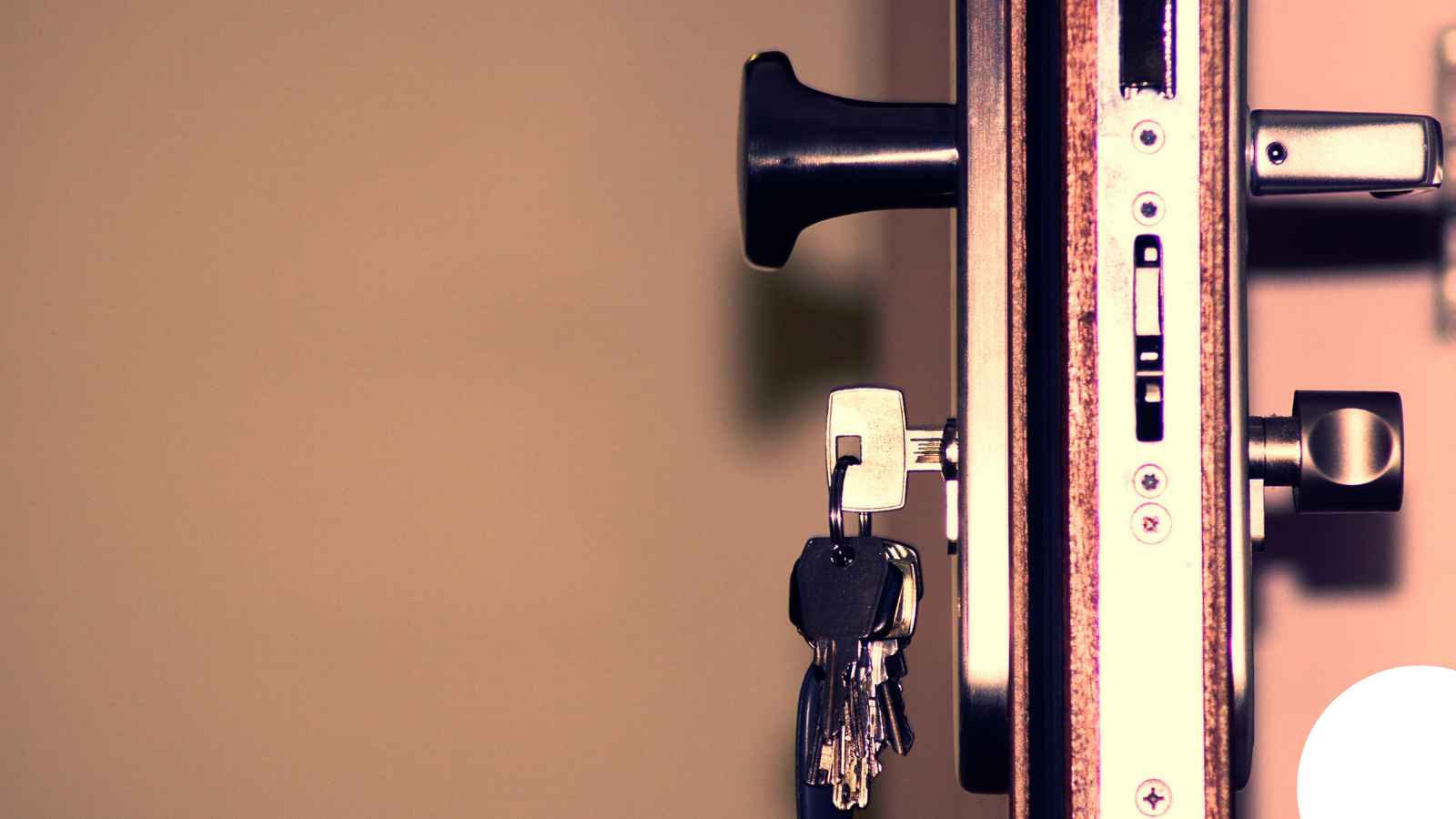 Locksmith in Miami, FL — Ryan High Security Lock Installation Locksmith in Miami, FL — Ryan High Security Lock Installation